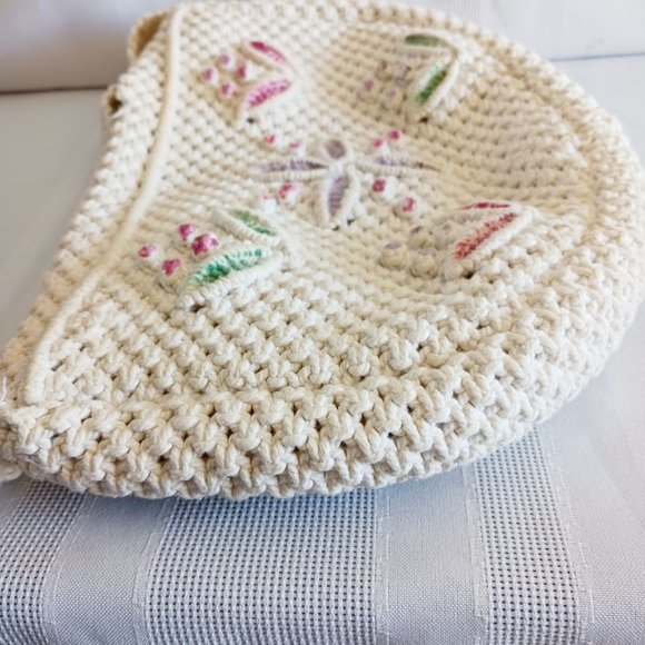 Beige Crochet Floral Shoulder Bag W/Embroidered Multi Color Flowers - Picture 9 of 10